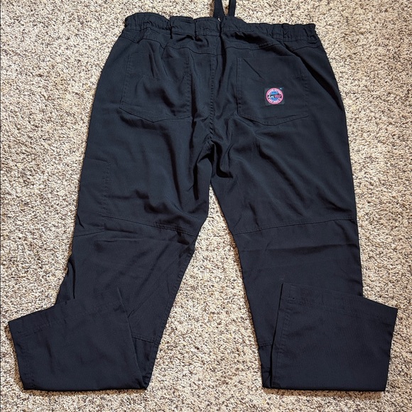 Women's Large Petite Koi Lite Black Scrub Pants - Picture 3 of 4